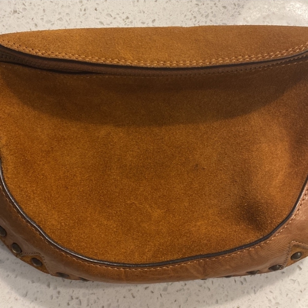 🌻 Sundance leather and suede belt or around the body bag, purse made in Italy. - Picture 4 of 15